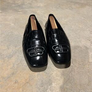 Slightly used Balenciaga Men's Glossy Black Slip-On Loafers